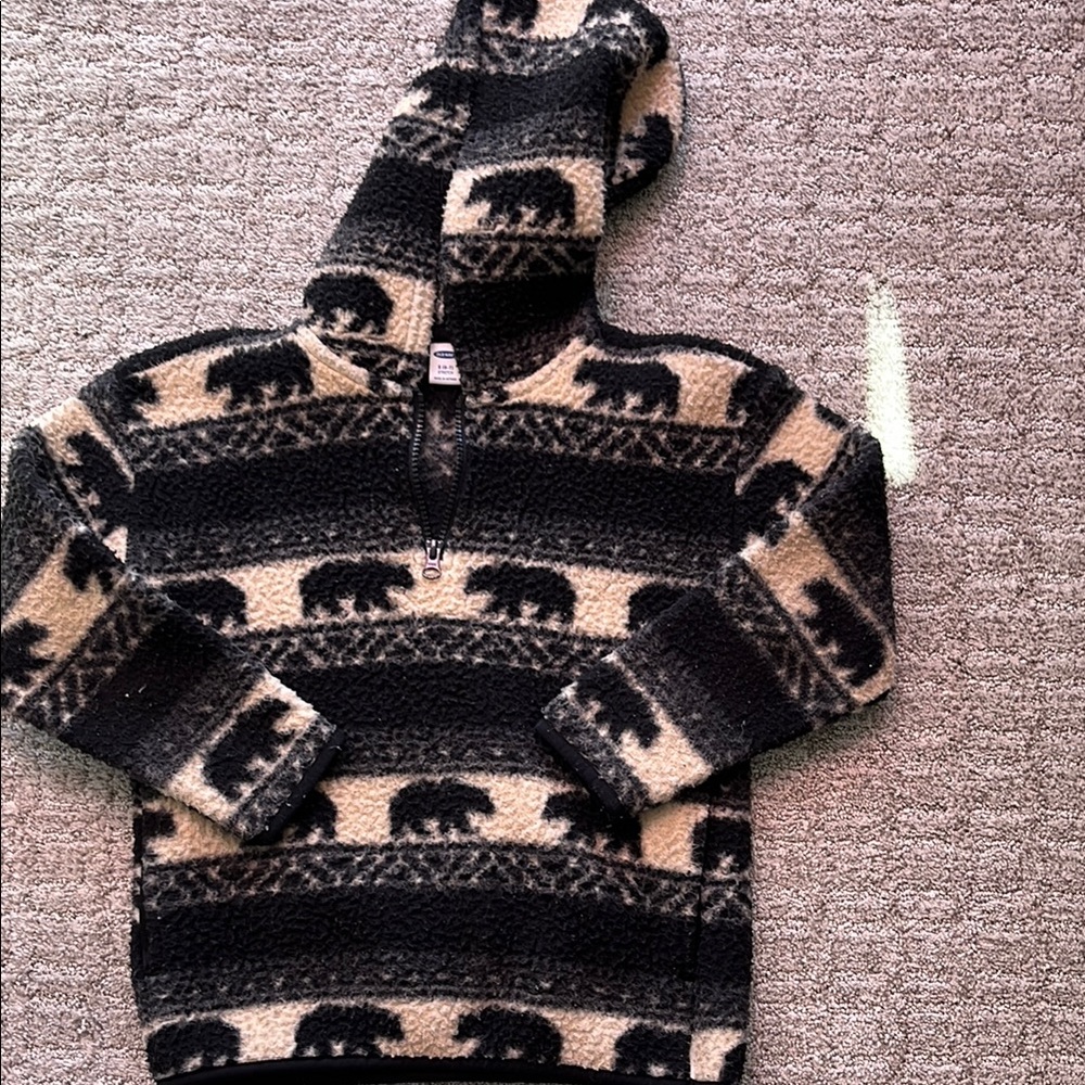 Boys fuzzy polar bear hoodie sz 6-7